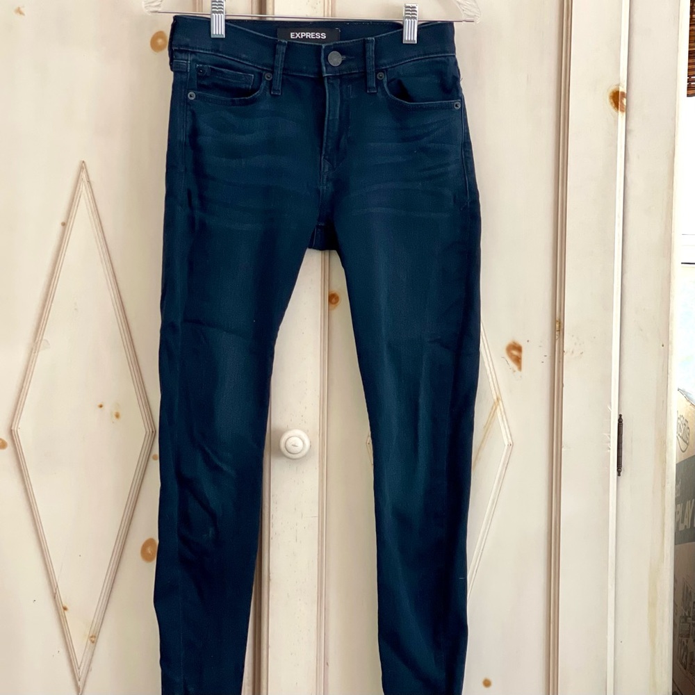 Women’s Express Denim Jeans Supersoft Mid Rise Legging Dark Rinse Stretch size 2